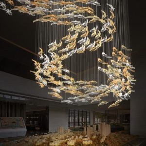 Liuli Crystal Dolphin & Fish Pendants for Lobby Ceilings — Single Liuli Dolphin: Length 20 cm, Transparent